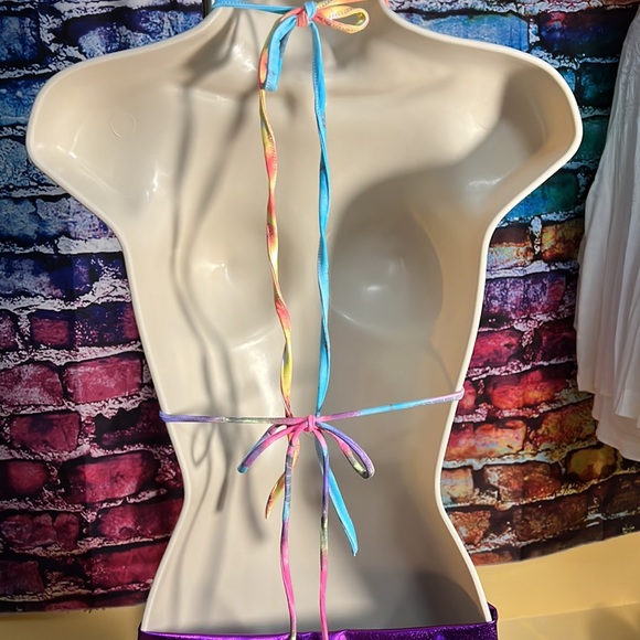 New Electric Halter Top - Picture 6 of 8